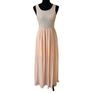 Altar’d State Dress; Romantic Lace Sleeveless Peach Hi Lo Maxi.